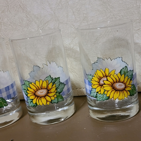 Corelle impressions by Corning - Picture 1 of 1